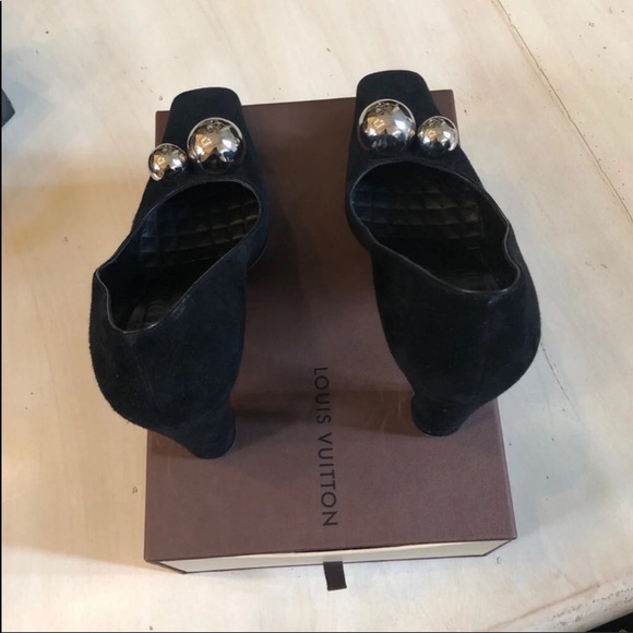 Louis Vuitton suede pumps - Picture 3 of 8